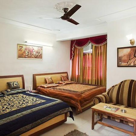 كاترا Hotel Kapoor Palace المظهر الخارجي الصورة